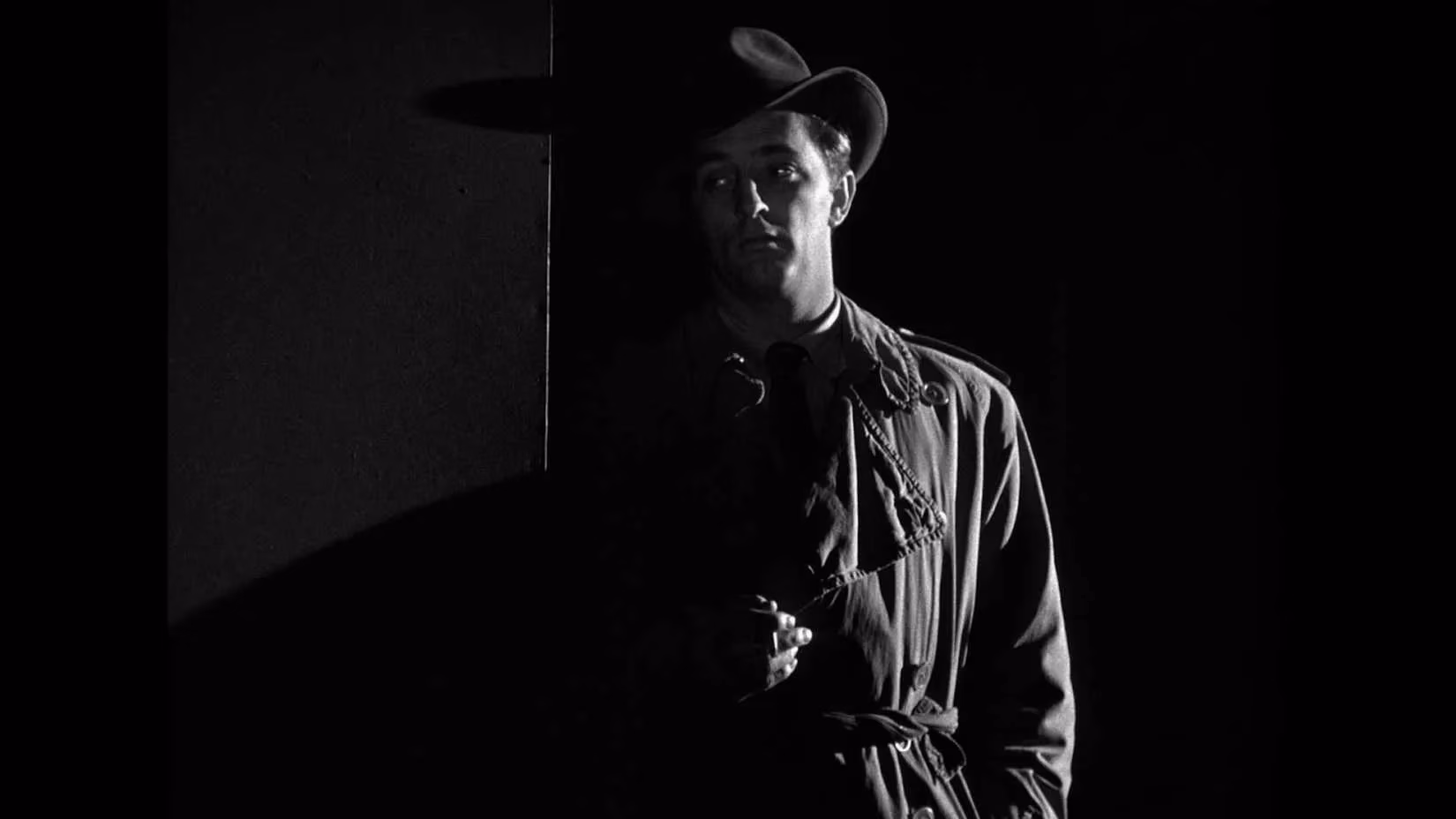 shadows-of-truth-the-cinephile-s-guide-to-noir-s-greatest-detectives-image-1